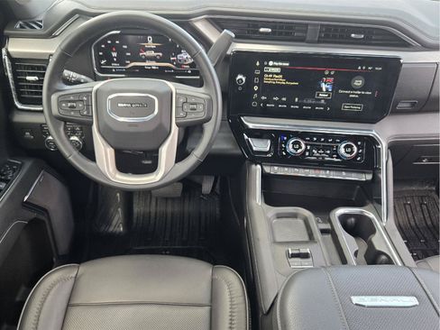 Used 2025 GMC Sierra 2500 Denali w/ Denali Reserve Package AWD/4WD image 26