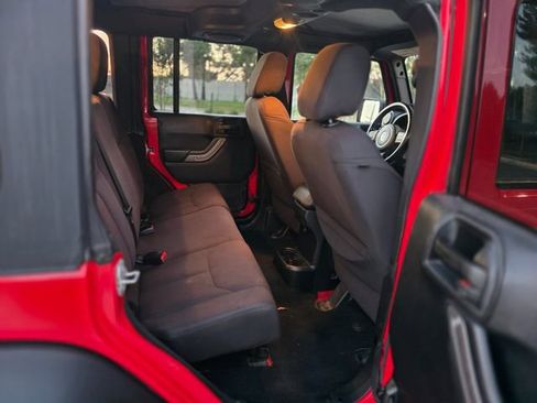 Used 2014 Jeep Wrangler Unlimited Sport w/ Quick Order Package 24S AWD/4WD image 36