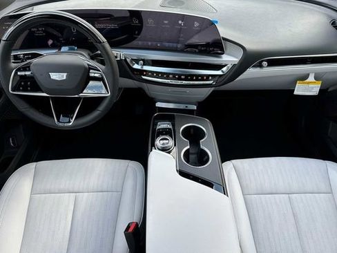 New 2026 Cadillac Lyriq Sport image 13