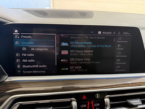 Used 2021 BMW X5 xDrive45e w/ Executive Package 3 AWD/4WD image 29