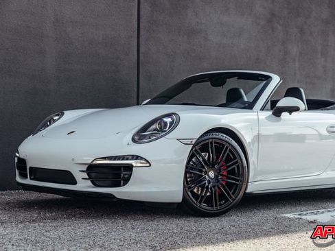 Used 2015 Porsche 911 Carrera 4S AWD/4WD image 36