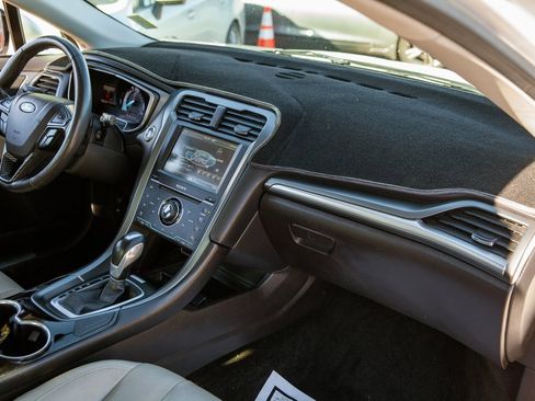 Used 2015 Ford Fusion Titanium image 11