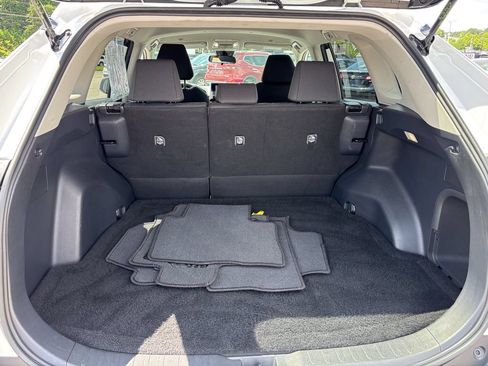 Used 2025 Toyota RAV4 LE AWD/4WD image 45