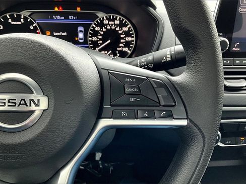 Used 2022 Nissan Altima 2.5 SV image 19