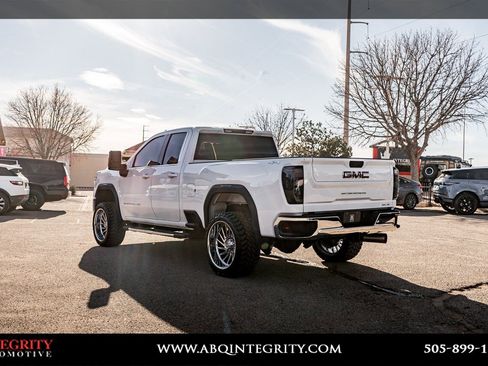 Used 2025 GMC Sierra 2500 SLE w/ SLE Value Package; image 5