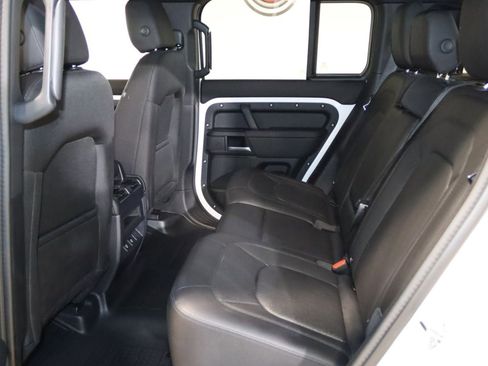 Used 2025 Land Rover Defender 110 S image 56