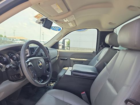 Used 2014 Chevrolet Silverado 3500 W/T RWD image 17