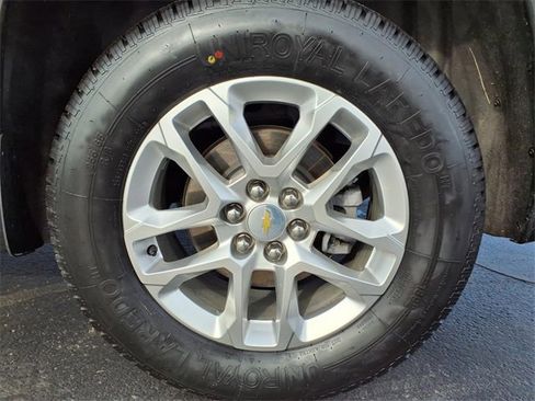 Certified 2021 Chevrolet Traverse LS image 32