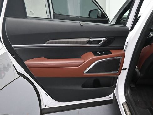 Certified 2023 Kia Telluride SX Prestige AWD/4WD image 17