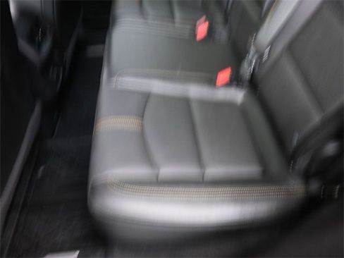 Used 2023 Chevrolet Equinox Premier image 21