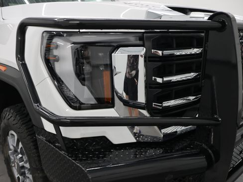 Used 2025 GMC Sierra 3500 SLE w/ SLE Convenience Package AWD/4WD image 23