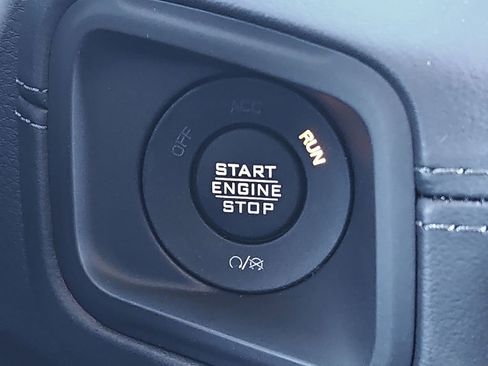 New 2025 Jeep Wrangler Unlimited Rubicon w/ Convenience Group image 38