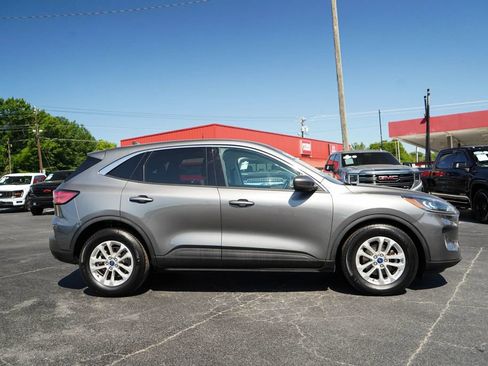 Used 2021 Ford Escape SE w/ Convenience Package FWD image 2