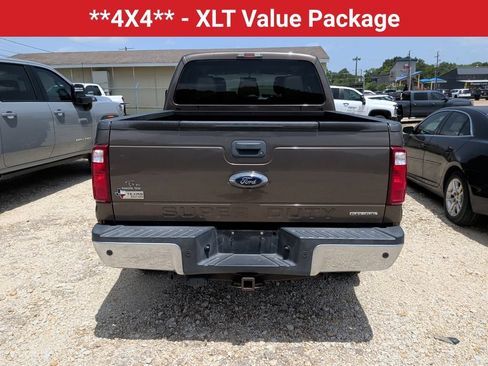 Used 2016 Ford F250 XLT w/ XLT Value Package AWD/4WD image 6