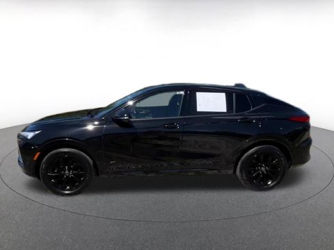 Used 2025 Buick Envista Sport Touring image 9