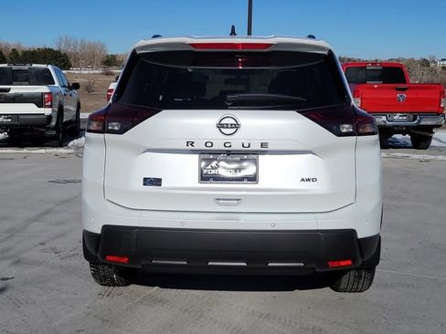 New 2026 Nissan Rogue SV AWD/4WD image 10