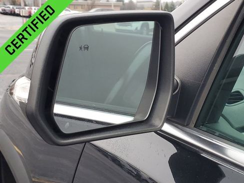 Certified 2020 GMC Acadia SLE image 34