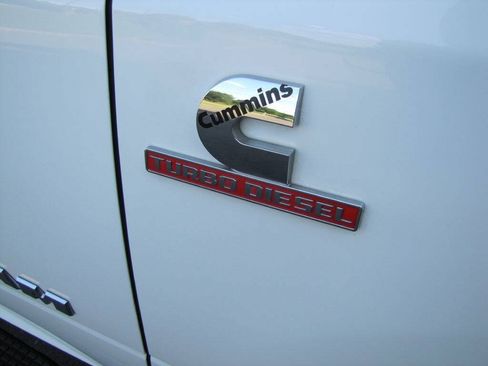 Used 2022 RAM 3500 Tradesman RWD image 19