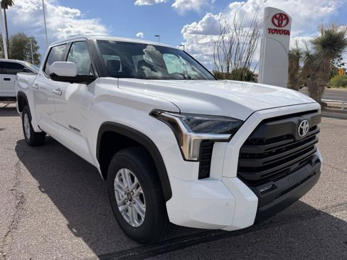 New 2026 Toyota Tundra SR5 AWD/4WD image 7