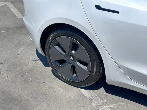 Used 2021 Tesla Model 3 Standard Range Plus RWD image 25