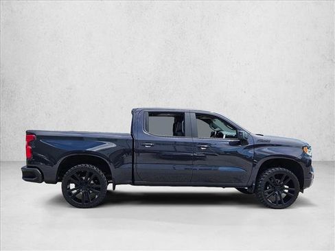 Used 2023 Chevrolet Silverado 1500 RST w/ Convenience Package II AWD/4WD image 4
