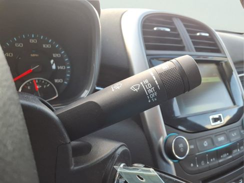 Used 2016 Chevrolet Malibu LTZ image 18