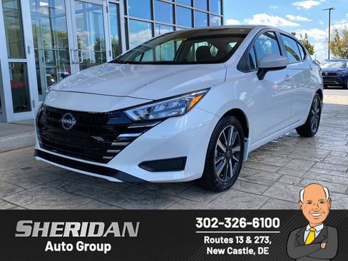 Certified 2025 Nissan Versa SV w/ Trunk Package FWD image 1