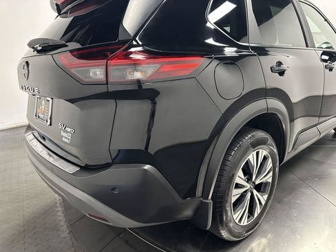 Used 2023 Nissan Rogue SV w/ SV Premium B Package AWD/4WD image 14