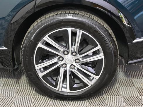 New 2025 Cadillac Lyriq Luxury w/ LPO, Floor Liner Package AWD/4WD image 19