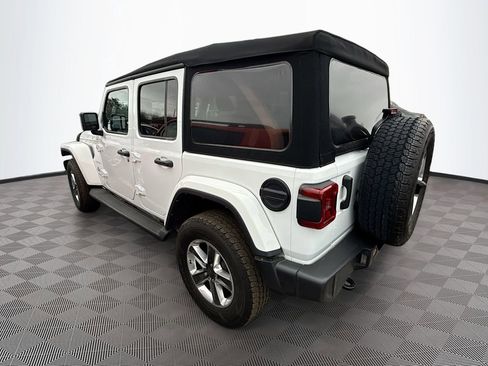 Used 2022 Jeep Wrangler Unlimited Sahara w/ LED Lighting Group image 8