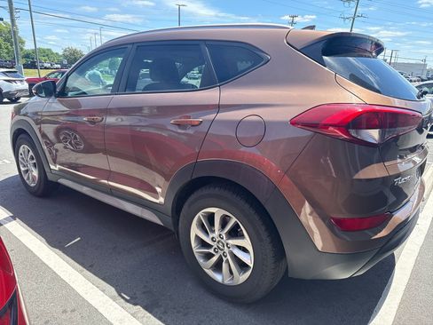 Used 2017 Hyundai Tucson SE Plus w/ Cargo Package FWD image 8