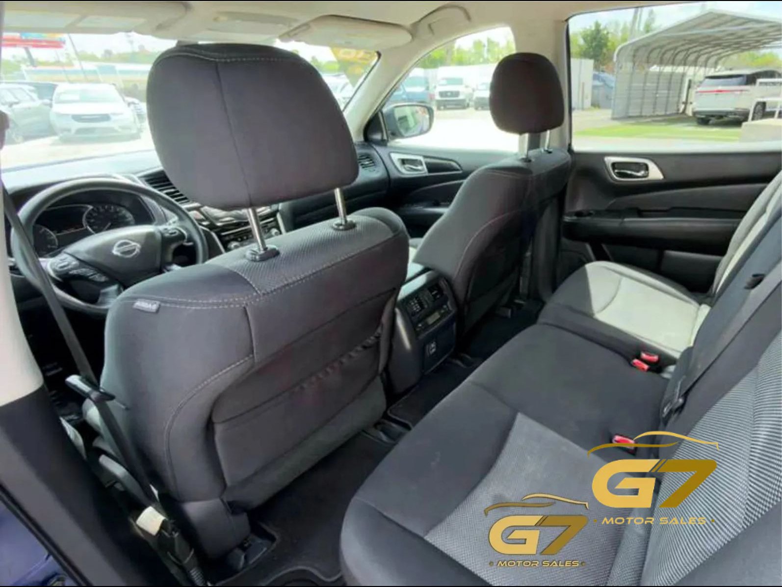 Used 2018 Nissan Pathfinder S FWD image 11
