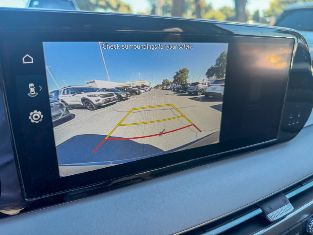 Used 2025 Hyundai Palisade SEL FWD image 23