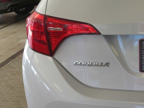 Used 2017 Toyota Corolla XLE FWD image 50