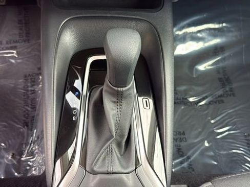 Certified 2025 Toyota Corolla LE image 24