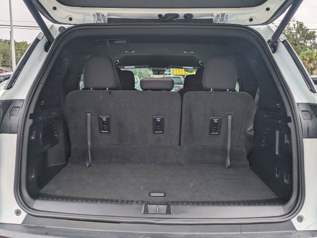 Certified 2026 Chevrolet Traverse LT w/ Driver Confidence Package FWD image 13