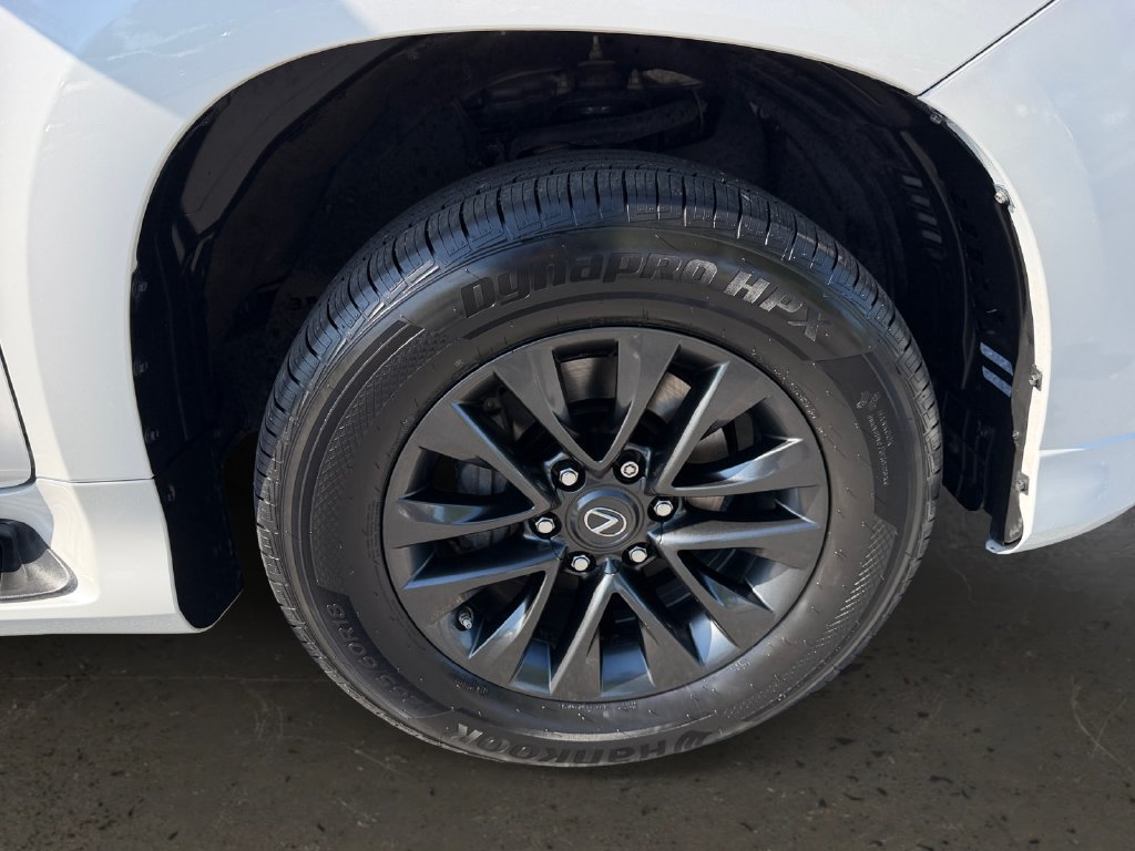 Certified 2023 Lexus GX 460 Premium w/ Premium Package AWD/4WD image 28