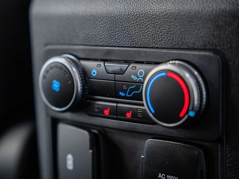 Certified 2020 Ford Explorer Limited image 38