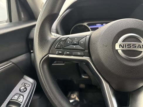 Used 2023 Nissan Sentra SV image 17