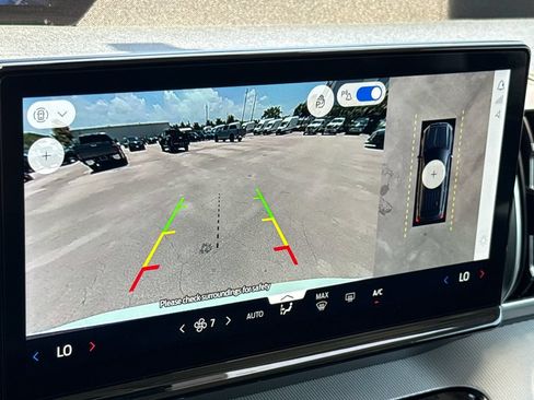 Used 2025 Ford Expedition Max Active RWD image 22