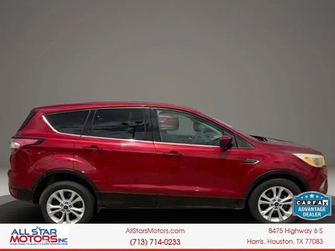 Used 2017 Ford Escape SE FWD image 6