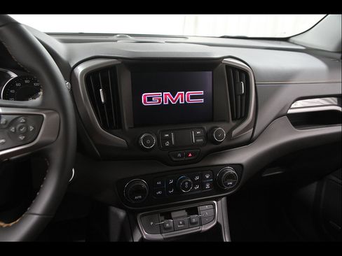 Certified 2023 GMC Terrain AT4 w/ Infotainment Package II AWD/4WD image 9