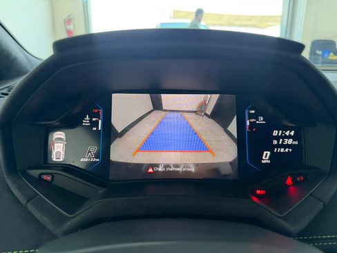 Used 2022 Lamborghini Huracan EVO RWD image 30