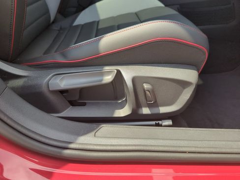 Certified 2026 Volkswagen GTI SE FWD image 38