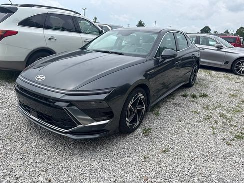 Certified 2026 Hyundai Sonata SEL FWD image 1
