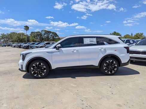 New 2026 Kia Sorento EX FWD image 5