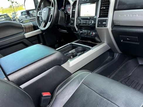 Used 2018 Ford F250 Lariat w/ Lariat Ultimate Package image 16
