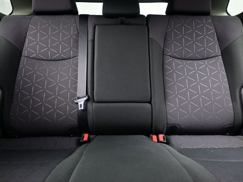Used 2025 Toyota RAV4 XLE AWD/4WD image 16