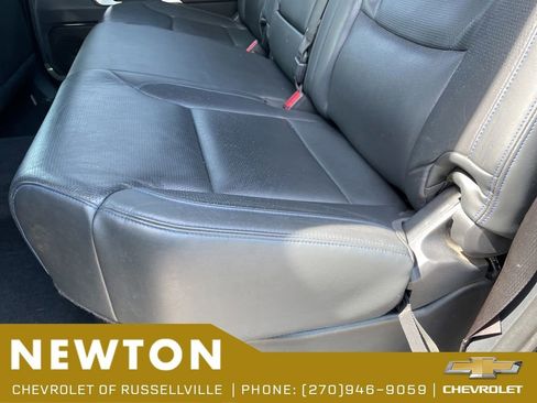 Used 2022 Toyota Tundra Platinum w/ Advanced Package AWD/4WD image 27