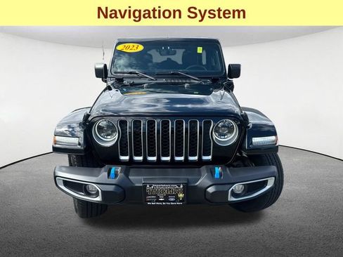 Used 2023 Jeep Wrangler Unlimited Sahara w/ Cold Weather Group AWD/4WD image 4